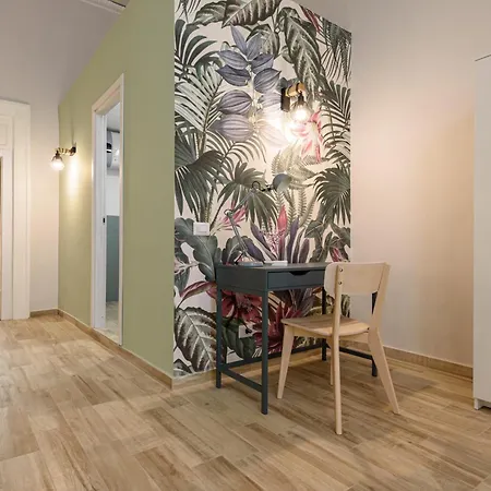 Vico Sedil Capuano 21 نابولي