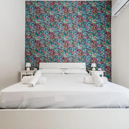 Vico Sedil Capuano 21 *