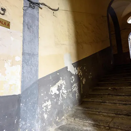 Vico Sedil Capuano 21 شقة