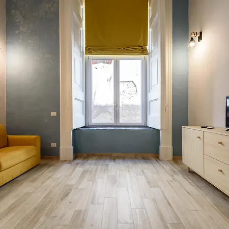 Vico Sedil Capuano 21 * نابولي